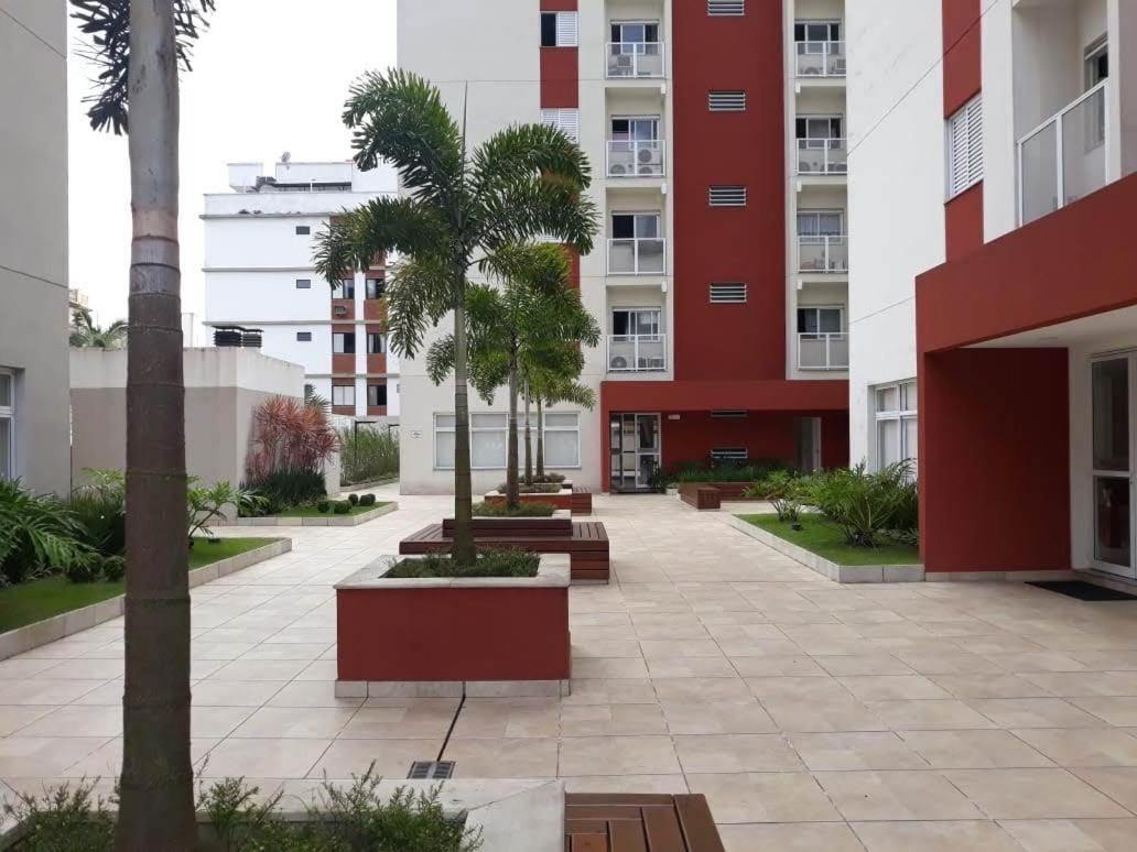 Apartamento Villa Di Fiori Enseada Гуаружа Экстерьер фото